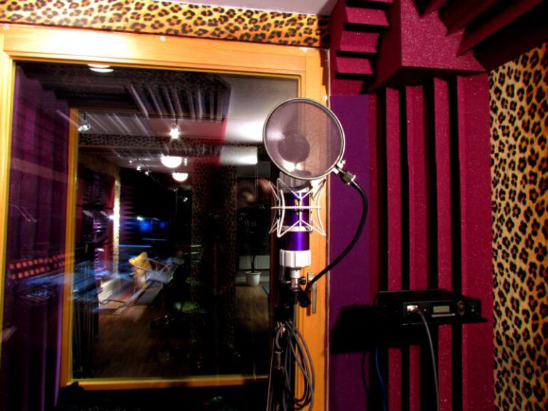 011_vocal_booth